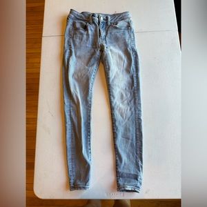 American eagle size 2 skinny jegging